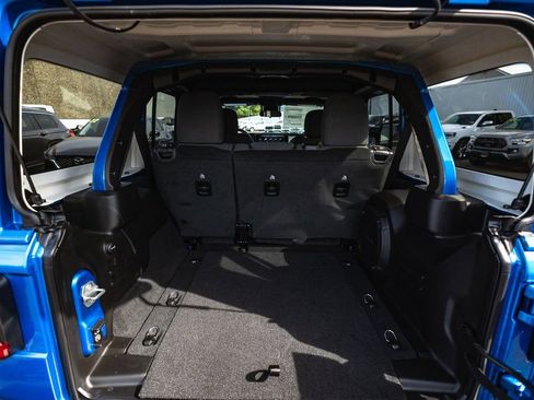 New 2025 Jeep Wrangler Sahara image 39