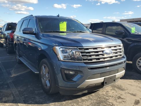 Used 2020 Ford Expedition XLT w/ Equipment Group 202A image 6