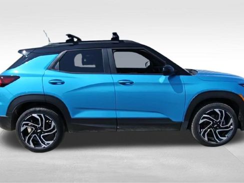 New 2025 Chevrolet TrailBlazer RS w/ Convenience Package image 9