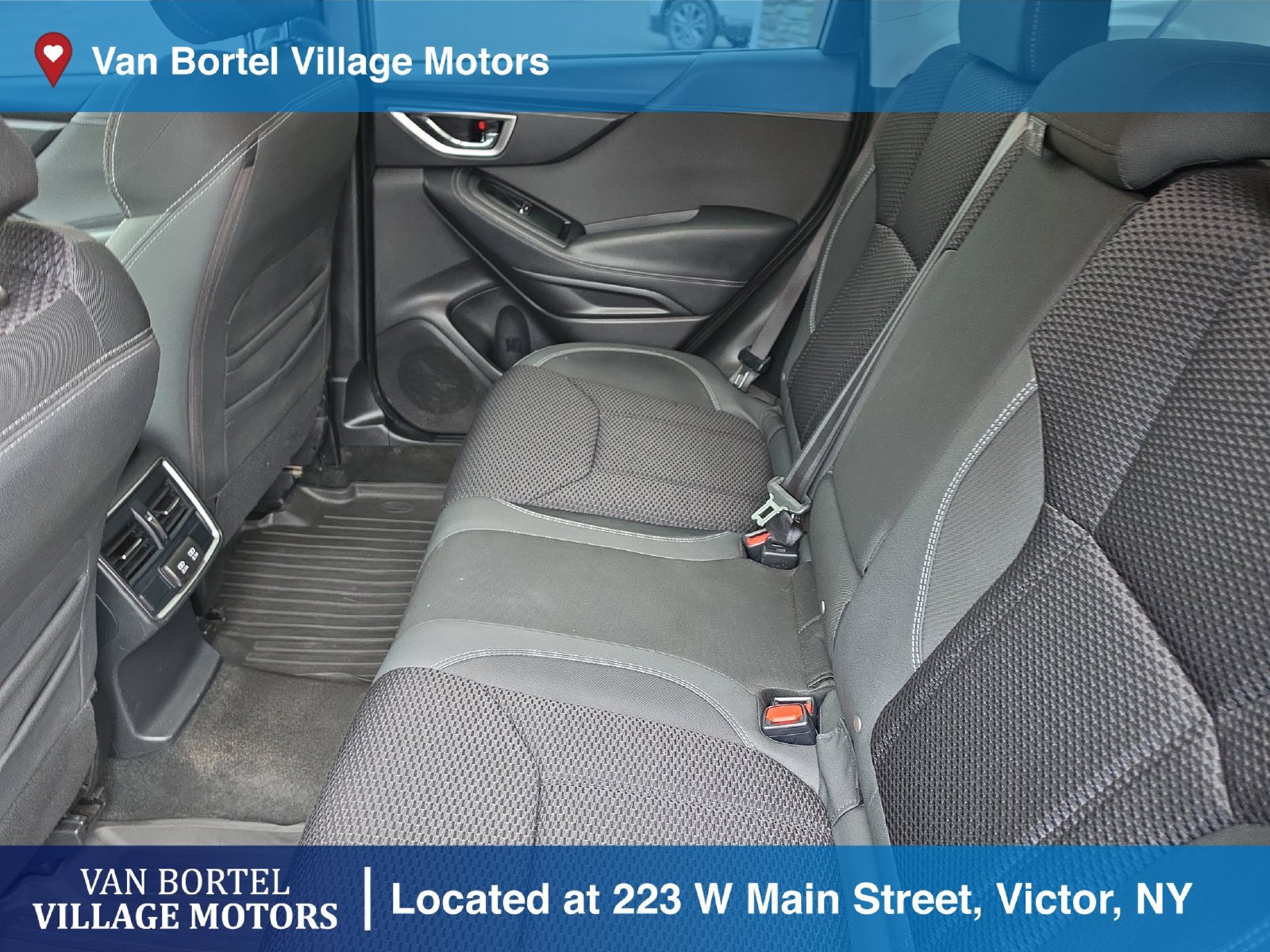 Used 2019 Subaru Forester Premium AWD/4WD image 26