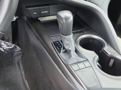 Used 2024 Toyota Camry SE FWD image 21
