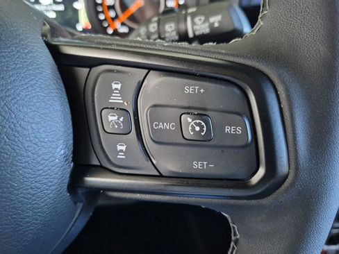 Used 2026 Jeep Wrangler Unlimited Rubicon AWD/4WD image 26