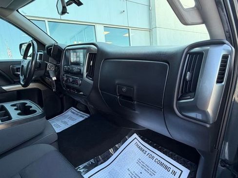 Used 2018 Chevrolet Silverado 1500 LT w/ All Star Edition image 39
