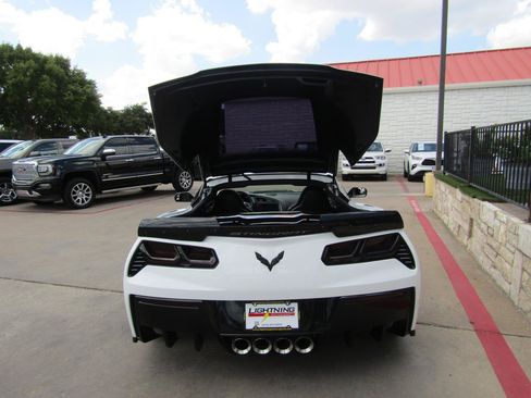 Used 2015 Chevrolet Corvette Stingray Coupe w/ 2LT Preferred Equipment Group RWD image 5