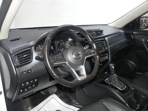 Used 2018 Nissan Rogue SL w/ Premium Package image 23