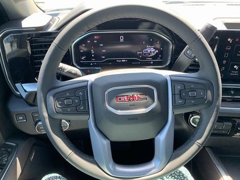 New 2025 GMC Sierra 3500 SLT w/ SLT Premium Package image 20