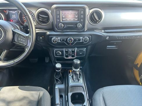 Used 2019 Jeep Wrangler Unlimited Sport S AWD/4WD image 11