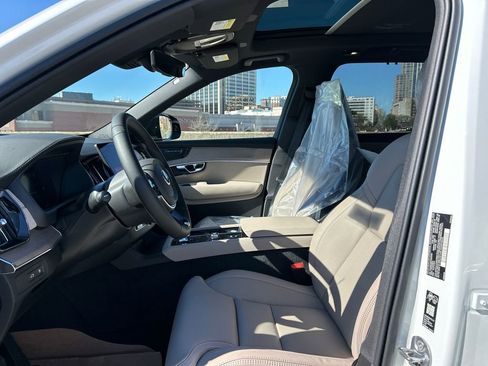 New 2026 Volvo XC90 T8 Ultra w/ Protection Package Premier AWD/4WD image 10