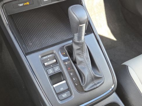Used 2024 Honda CR-V LX image 6