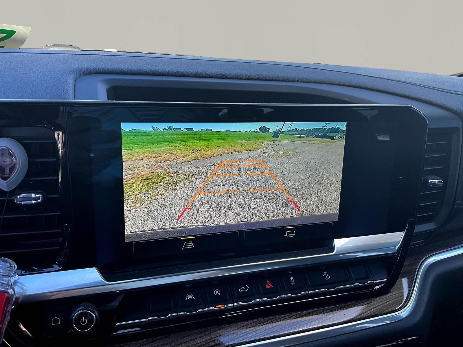 Used 2023 Chevrolet Silverado 1500 RST AWD/4WD image 15
