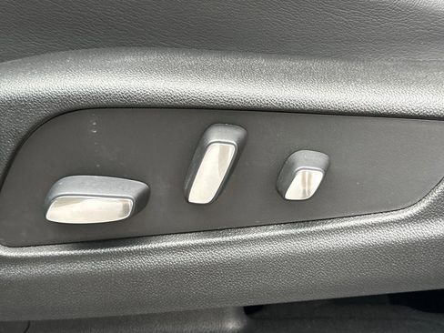 Certified 2024 Cadillac XT6 Premium Luxury image 17