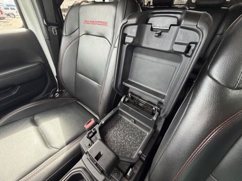 Used 2020 Jeep Gladiator Rubicon AWD/4WD image 14