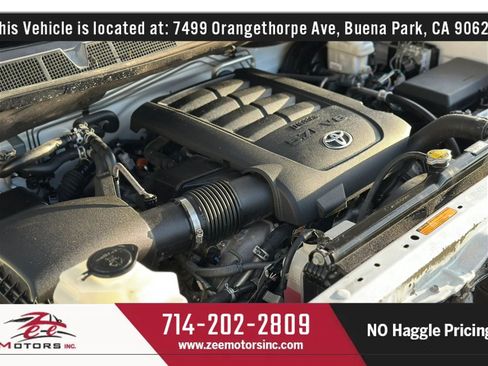 Used 2015 Toyota Sequoia SR5 w/ Premium Package RWD image 57