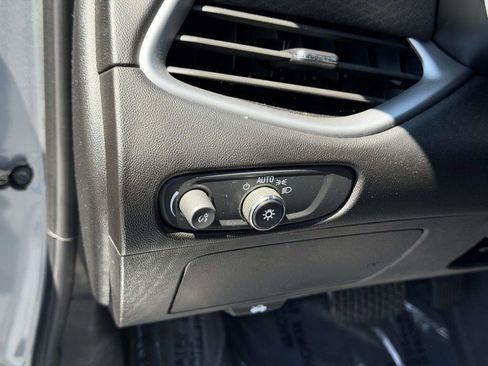 Used 2023 Chevrolet Malibu LS FWD image 19