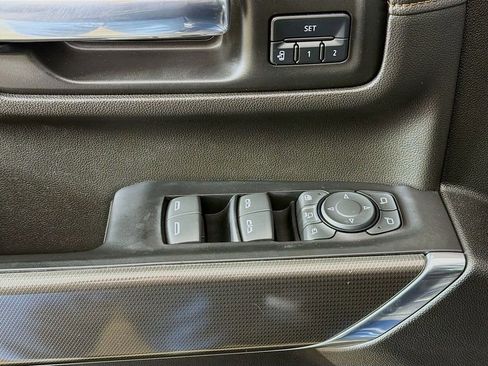 Used 2022 GMC Sierra 2500 AT4 w/ AT4 Premium Plus Package image 32