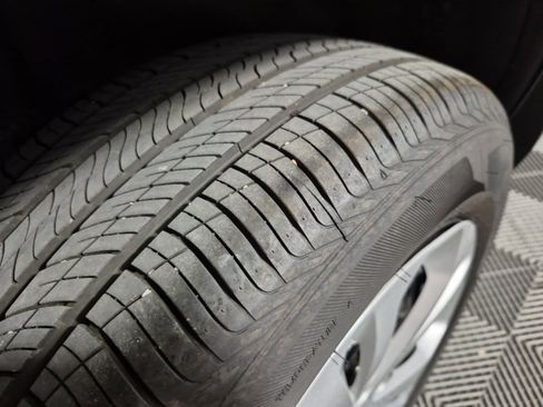 Certified 2025 Chevrolet Trax LS image 9