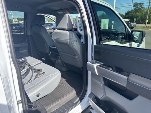 Used 2025 Ford F150 Lightning Flash image 11