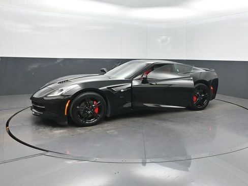 Used 2016 Chevrolet Corvette Stingray w/ Battery Protection Package image 34