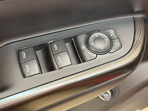 Used 2023 GMC Acadia SLT AWD/4WD image 19