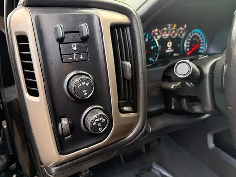 Used 2019 GMC Sierra 3500 Denali w/ Duramax Plus Package image 17