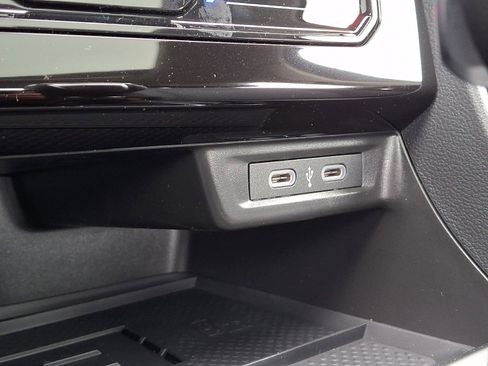 New 2026 Volkswagen Jetta SE FWD image 17