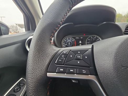 New 2025 Nissan Versa SR image 11