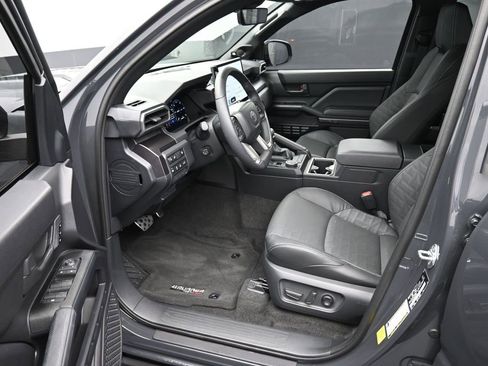 Used 2025 Toyota 4Runner TRD Sport image 17