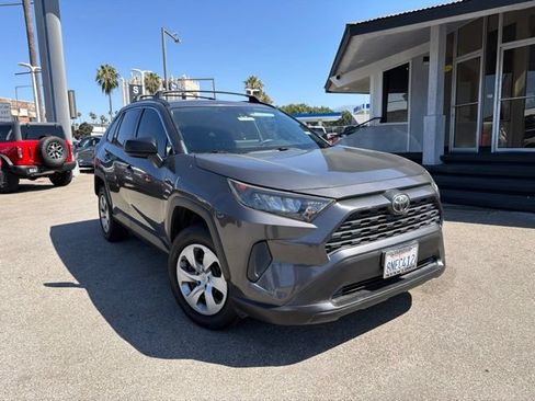 Used 2020 Toyota RAV4 LE w/ Carpet Mat Package FWD image 1