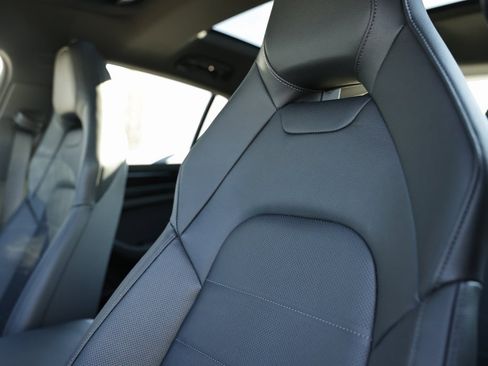 New 2025 Porsche Panamera 4 image 24