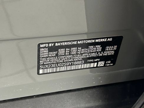 Used 2025 BMW X5 xDrive40i w/ Parking Assistance Package AWD/4WD image 32