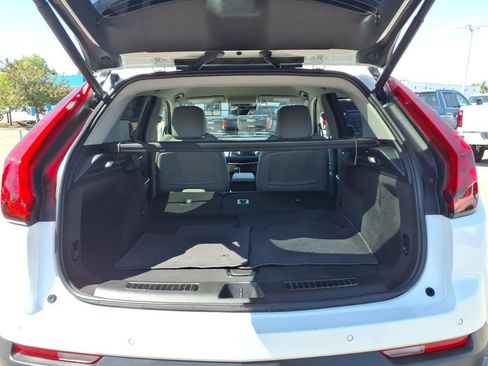 Used 2023 Cadillac XT4 Premium Luxury w/ Cold Weather Package AWD/4WD image 8