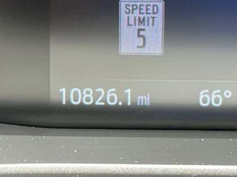 Used 2024 Ford Escape ST-Line w/ Tech Pack #1 FWD image 27