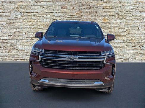 Used 2022 Chevrolet Tahoe LT w/ Luxury Package image 3