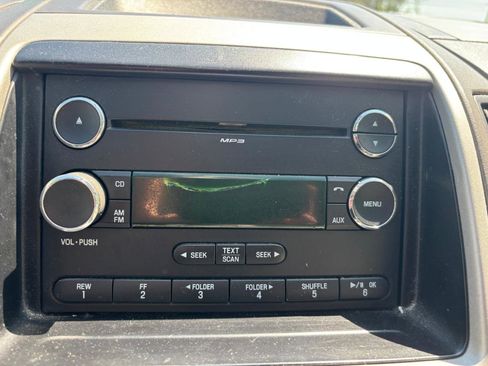 Used 2010 Ford Edge SE FWD image 12