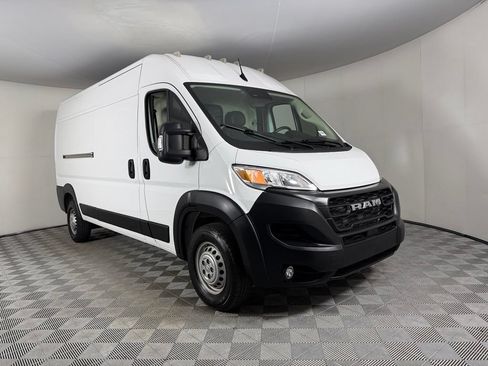 Used 2025 RAM ProMaster 3500 w/ Convenience Group FWD image 5