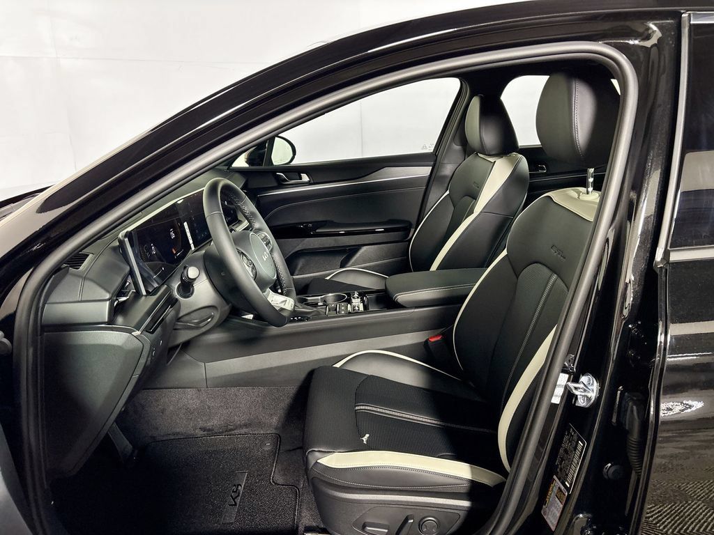 New 2026 Kia K5 GT-Line FWD image 11