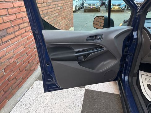 Used 2020 Ford Transit Connect XL image 34