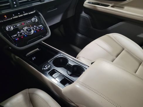 Used 2022 Lincoln Corsair AWD w/ Equipment Group 101A image 26