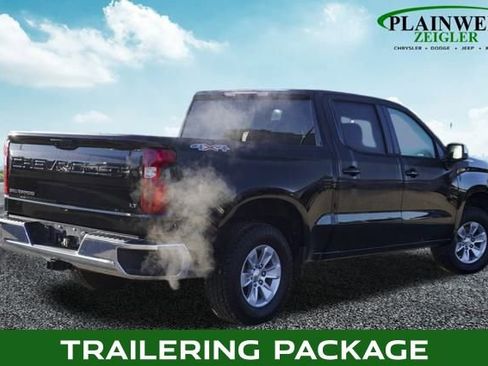 Used 2025 Chevrolet Silverado 1500 LT image 3