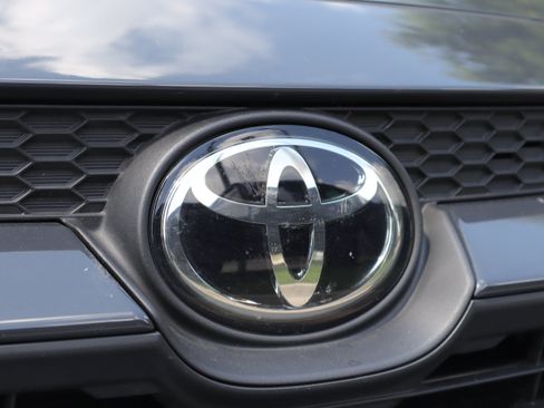 Used 2025 Toyota Corolla LE FWD image 35
