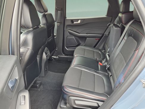 Used 2024 Ford Escape ST-Line FWD image 10
