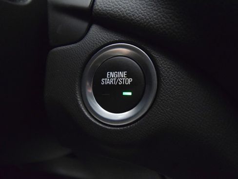 Used 2024 Chevrolet Equinox LT FWD image 30