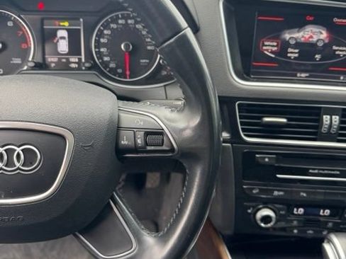 Used 2016 Audi Q5 2.0T Premium Plus AWD/4WD image 18