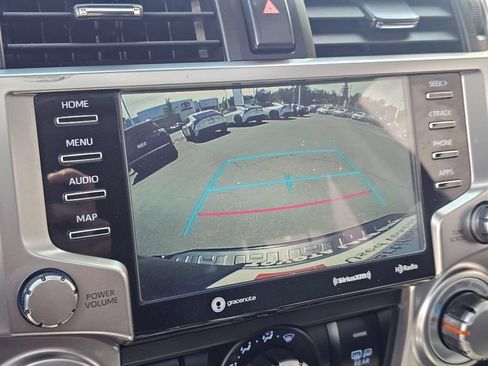 Certified 2022 Toyota 4Runner SR5 Premium w/ Moonroof Package AWD/4WD image 28