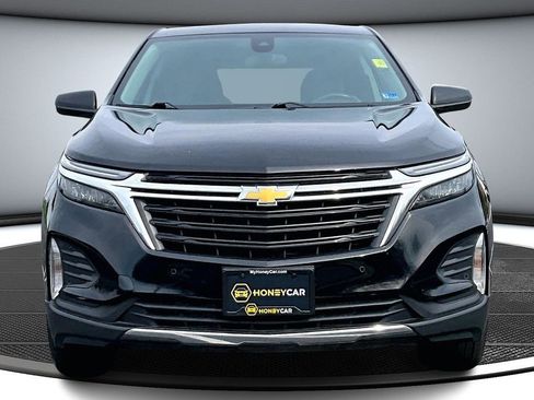 Used 2024 Chevrolet Equinox LT image 2