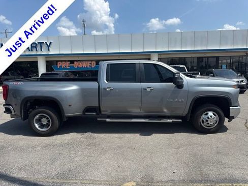 Used 2025 Chevrolet Silverado 3500 LT w/ All Star Edition AWD/4WD image 2