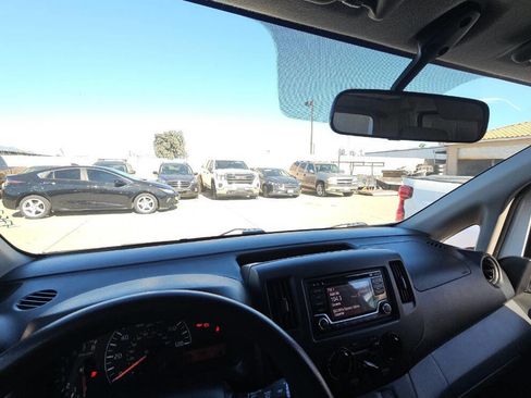 Used 2018 Nissan NV200 SV w/ Back Door Glass Package image 12