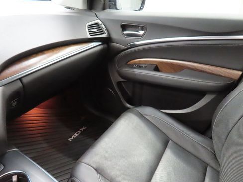 Used 2019 Acura MDX SH-AWD w/ Technology Package image 25