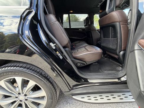 Used 2014 Mercedes-Benz GL 450 4MATIC image 19