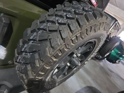 Used 2022 Jeep Wrangler Unlimited Sport AWD/4WD image 3